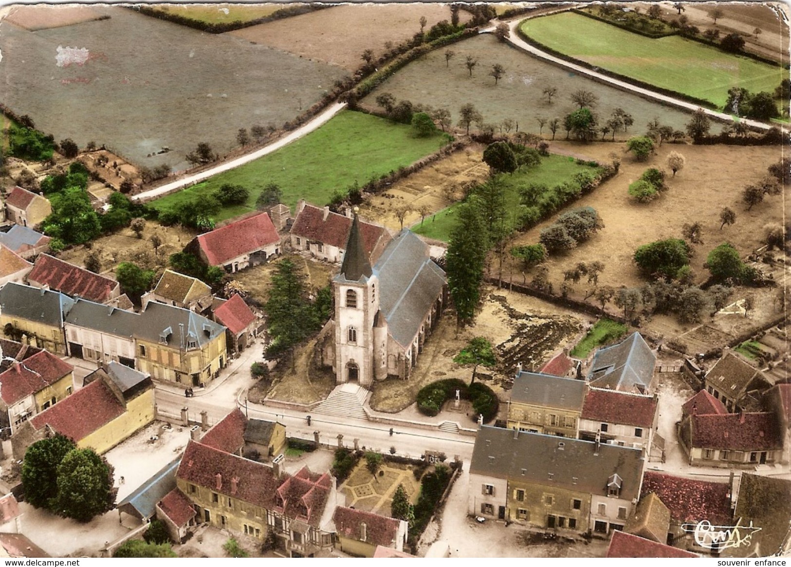 CP Chateauneuf Val De Bargis Vue Aérienne Sur L'Eglise 58 Nièvre - Autres & Non Classés