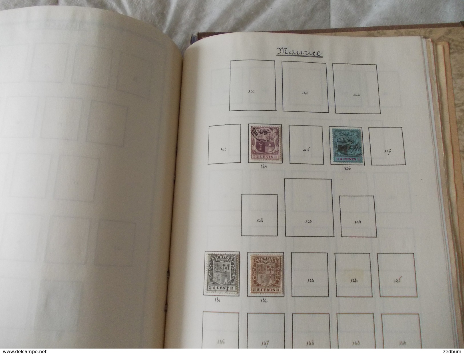 TIMBRE 2 Pages Maurice 5 Timbres Valeur 8.60 Euros - Mauritius (1968-...)