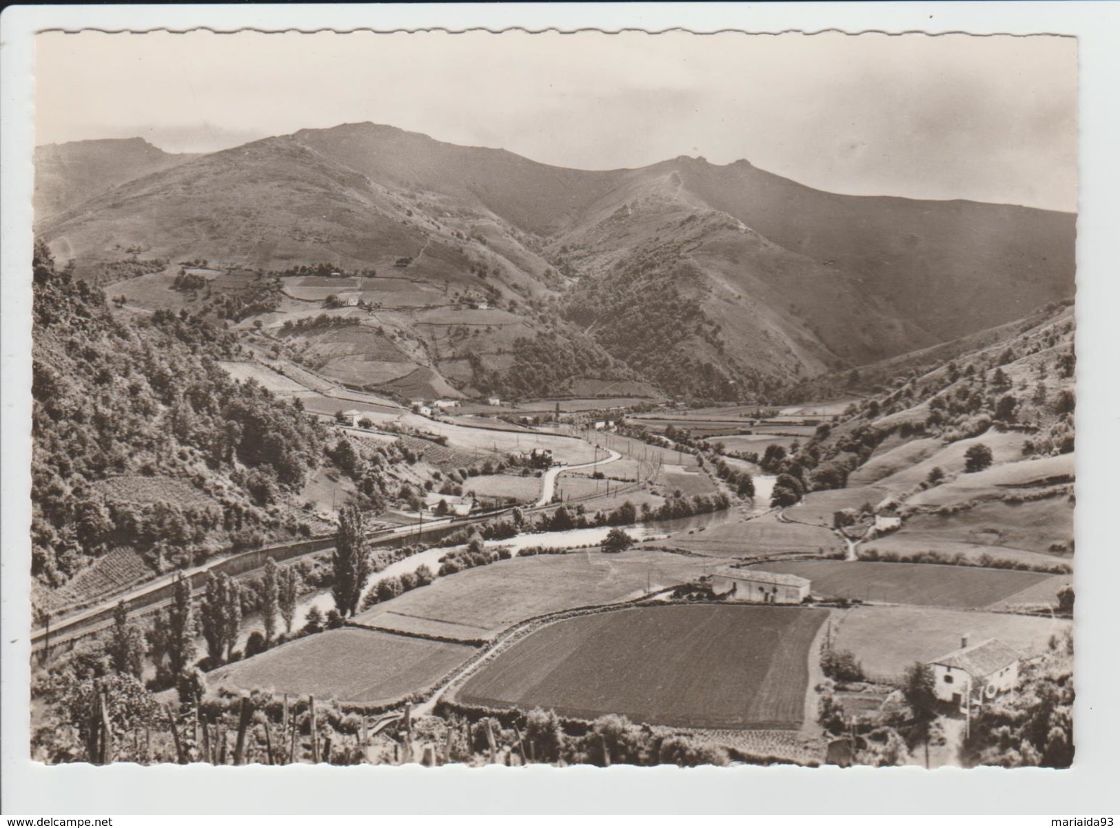 BIDARRAY - PYRENEES ATLANTIQUES - VALLEE DE LA NIVE - Bidarray