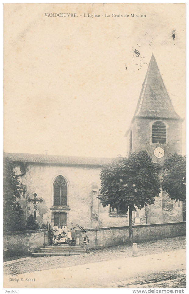 54 // VANDOEUVRE    L'eglise, La Craix De Mission ** - Vandoeuvre Les Nancy