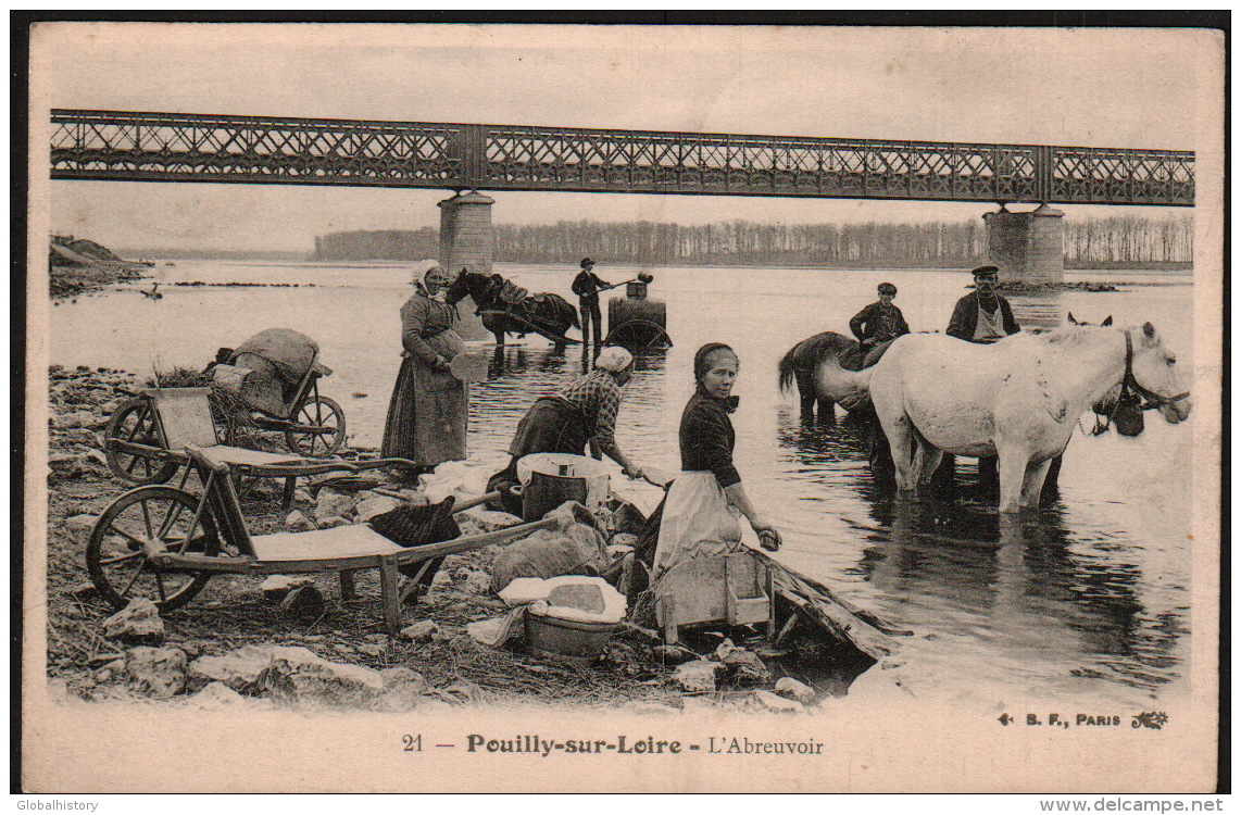 DD1499  FRANCE POUILLY SUR LOIRE L'ABREUVOIR   POSTCARD - Pouilly Sur Loire