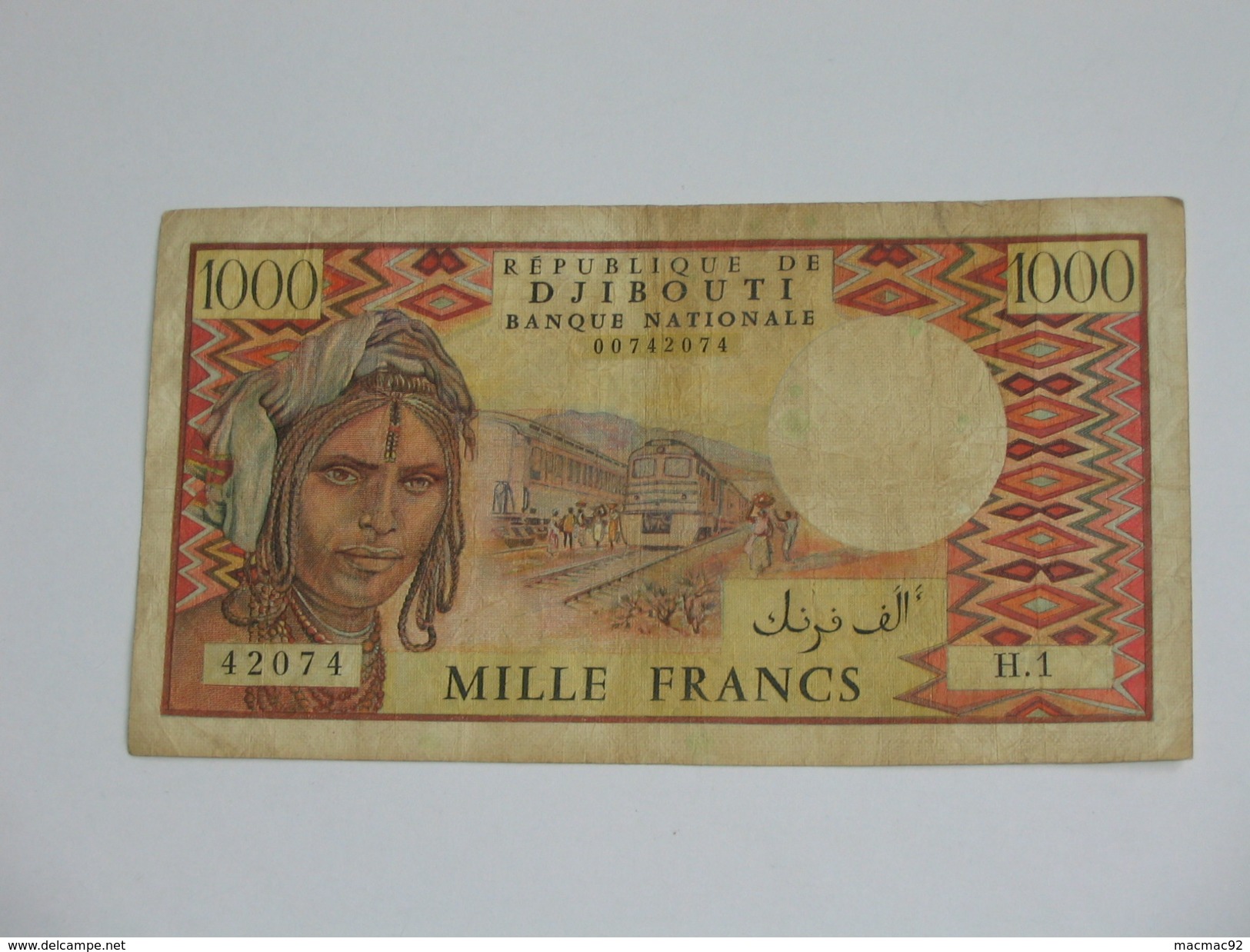 1000 Francs 1979-1988 - République De DJIBOUTI - Banque Nationale  **** EN ACHAT IMMEDIAT **** - Djibouti