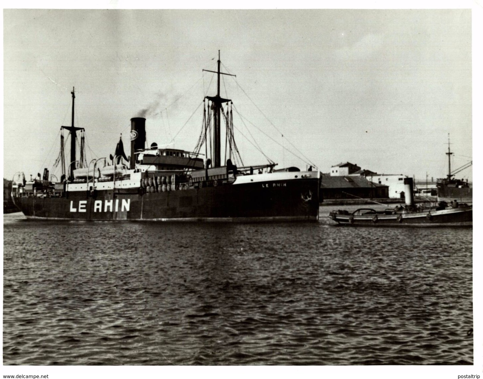 LE AHIN   SS FRANCAIS    18 * 22 CM Bateau, Barco,  Bateaux, Navire - Barcos