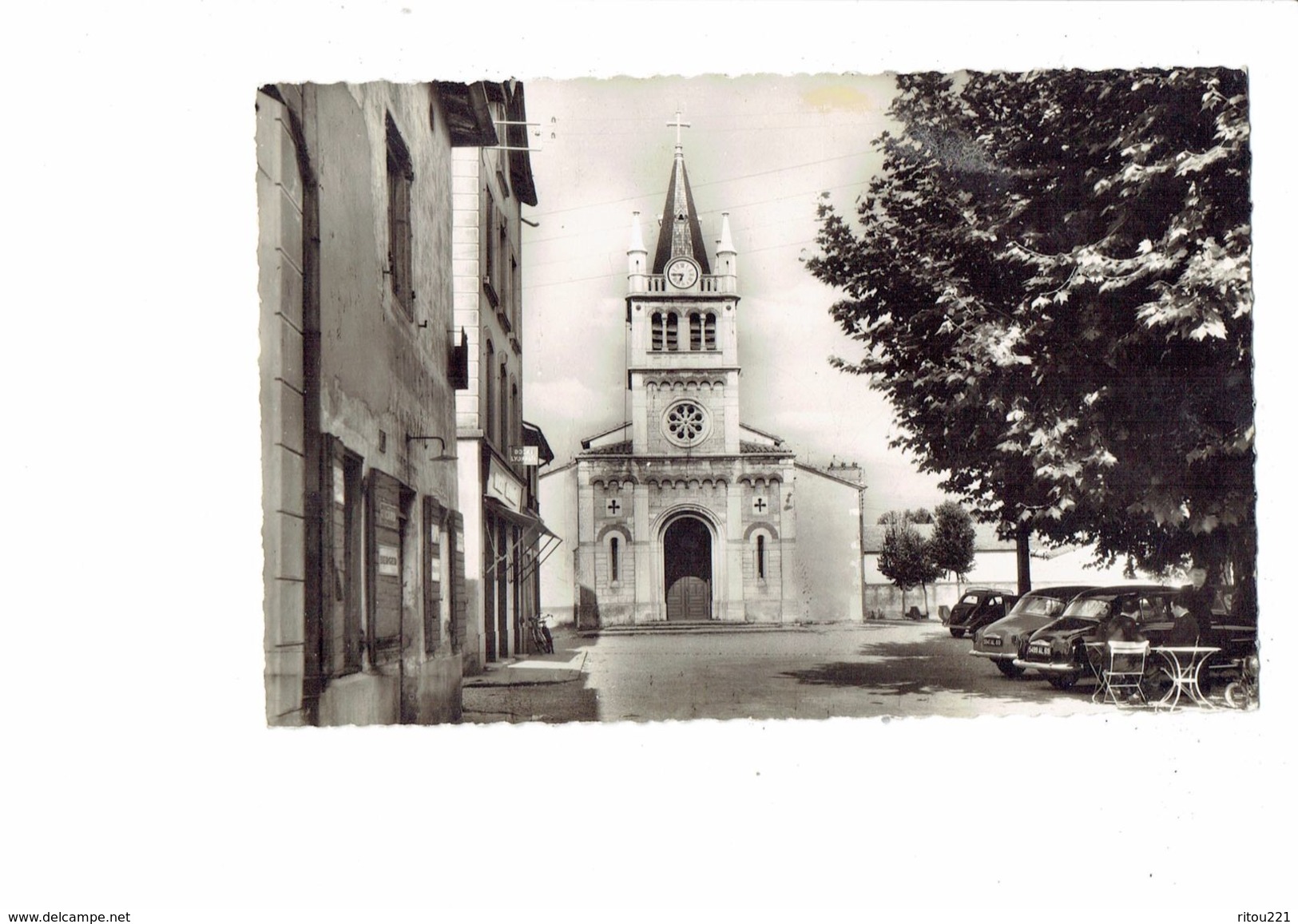 Cpm - 69 - Vaux-en-Velin - L'Eglise - 22085 Cellard - Voitures - Vaux-en-Velin