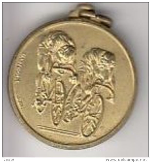 CYCLING, ITALIAN TOUR, SAN FELICE-TORINO, METAL BADGE, ITALY - Ciclismo