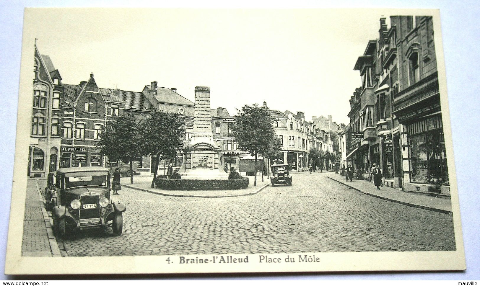 Braine-l'Alleud: Place Du Mole - Braine-l'Alleud