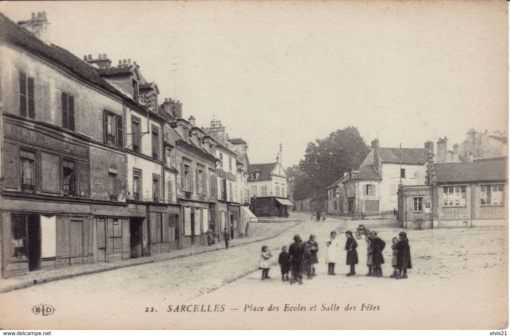 SARCELLES Place Des écoles Et Salle Des Fêtes - Sarcelles