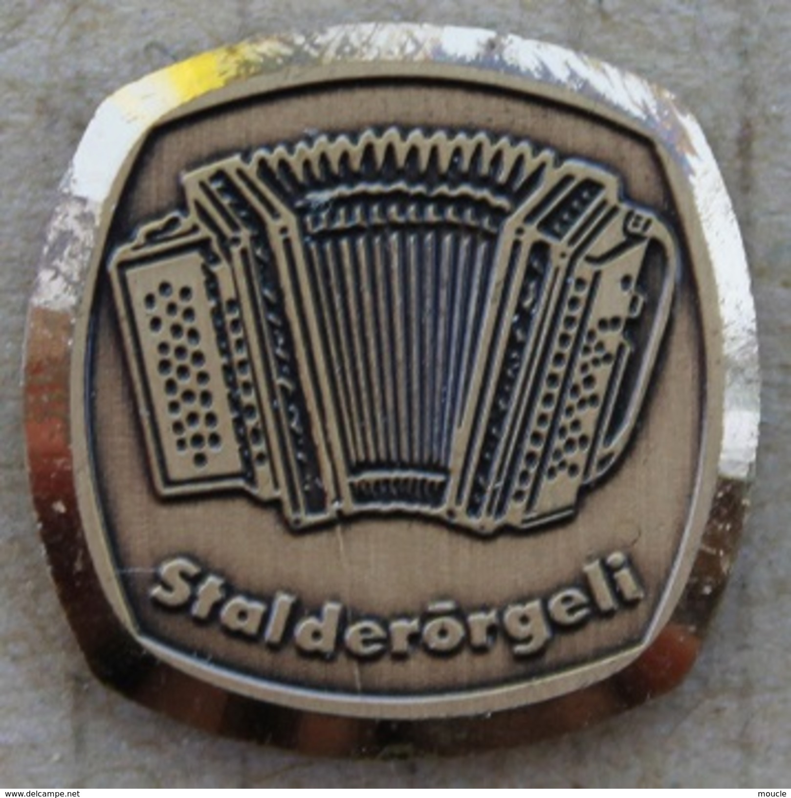 ACCORDEON - STALDERÖRGELI - SCHWEIZ - SUISSE -     (JAUNE) - Musik