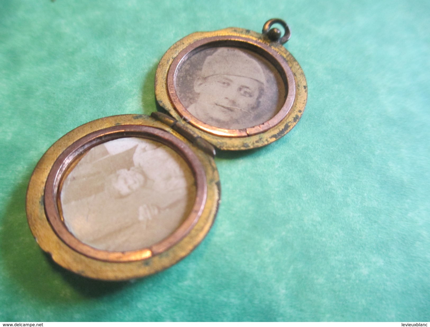 Bijou Fantaisie Ancien/Médaille/2 Photos à L'Intérieur/Pendentif Gousset Plaqué Or Pour Chaînette/ Vers 1914-18  BIJ28 - Pendants