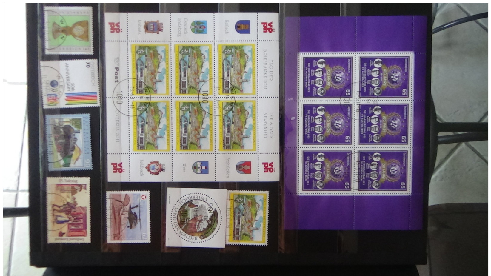 C Collection de Blocs, carnets et timbres  oblitérés de FINLAND et d'AUTRICHE années 2010. A saisir !!!