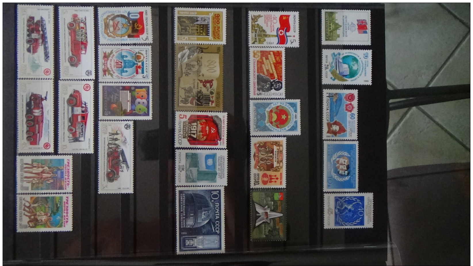 C Collection de Blocs et timbres  ** d'URSS (NOYTA CCCP) et autres pays  A saisir !!!