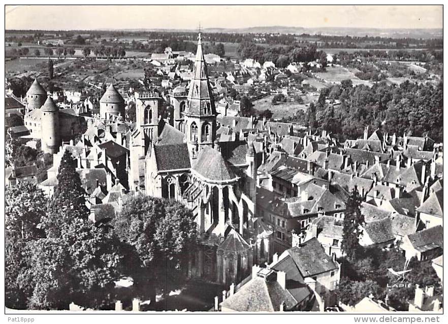 ** Lot De 2 Cartes ** 21 - SEMUR EN AUXOIS : Quartier Notre Dame Et Eglise - CPSM Dentelée Noir Blanc GF - Côte D'Or - Semur