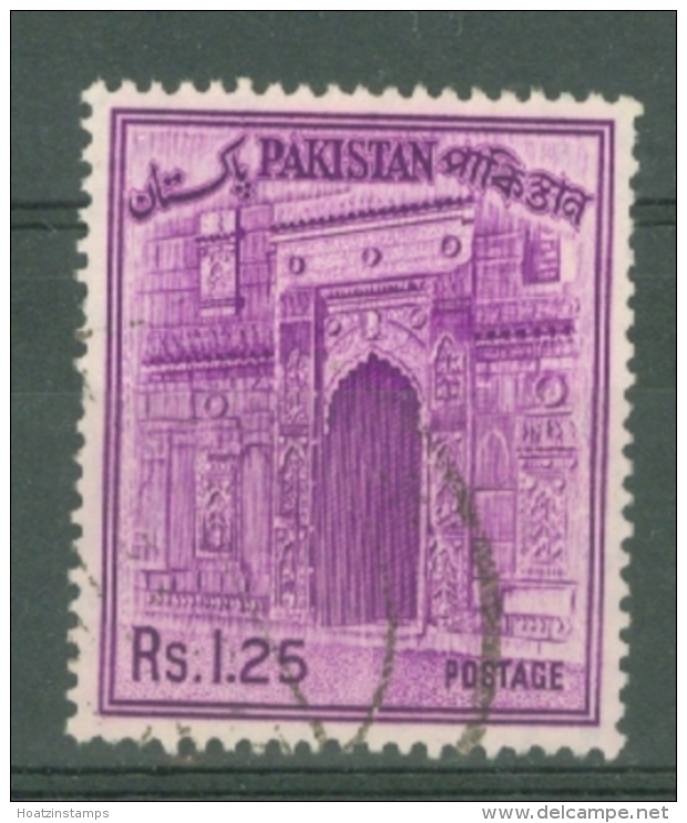 Pakistan: 1963/79   Chota Sona Masjid   SG205   R1.25  Reddish Violet  [with Wmk]    Used - Pakistan