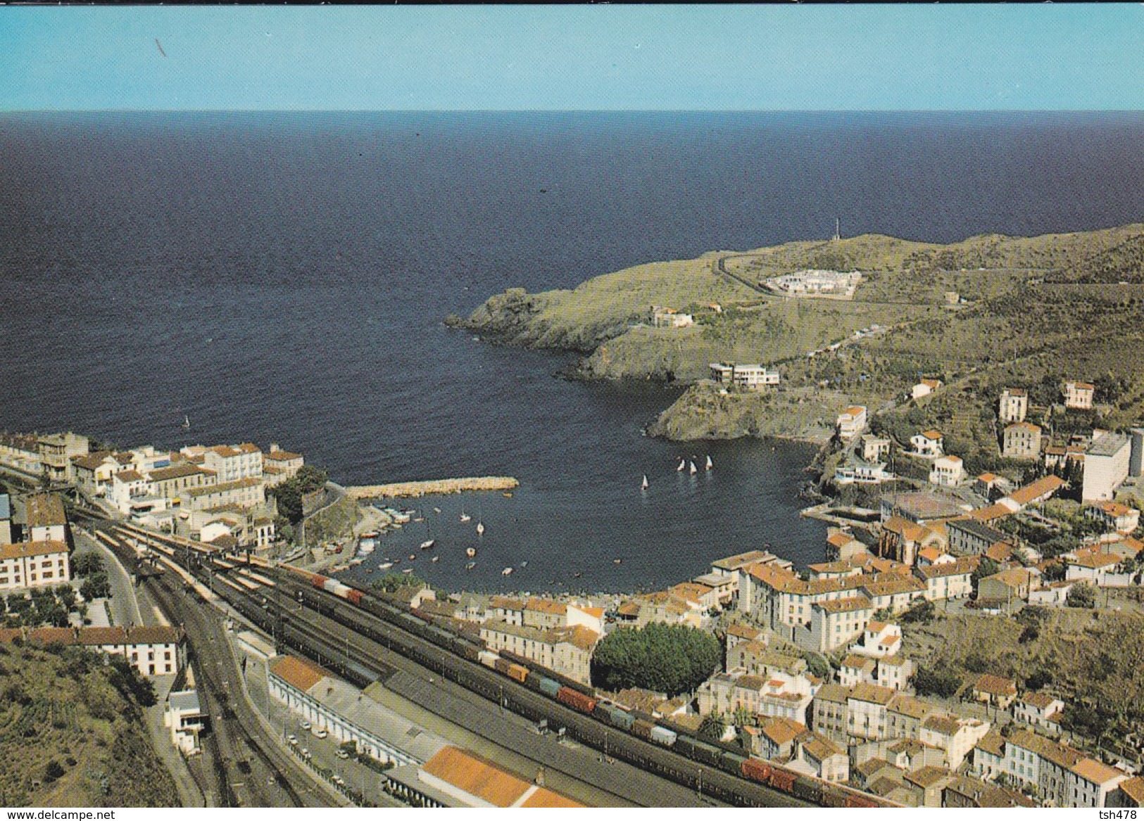 66---CERBERE--frontière Franco-espagnole--vue Aérienne De La Ville--voir 2 Scans - Cerbere