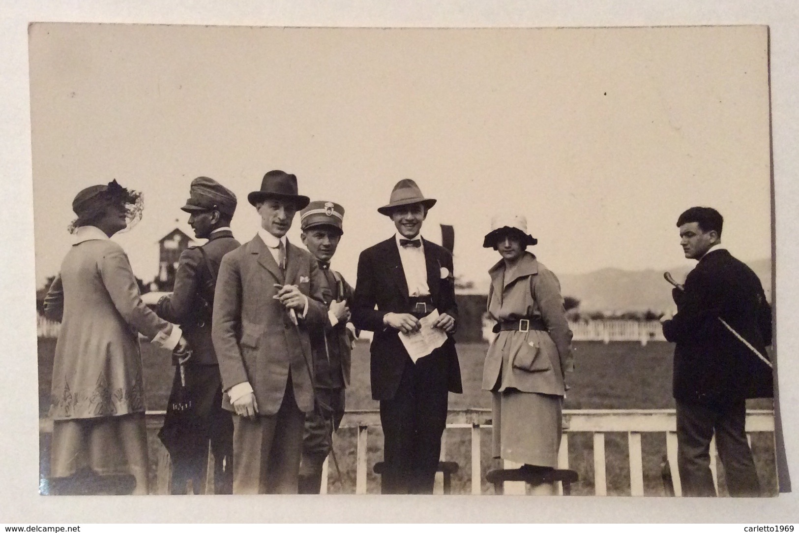 CIVILI E MILITARI ALL'IPPODROMO ANNI 20/30  NV FP - Fotografia