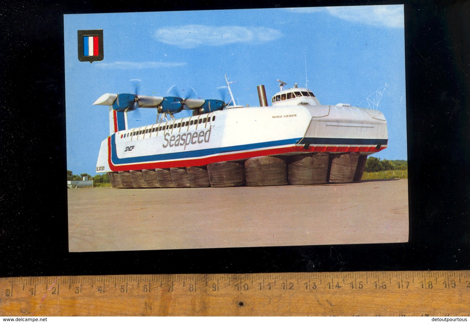 Bateaux : Aéroglisseur De La SNCF Ingénieur Jean Bertin Hovercraft Hydrospeed Seaspeed - Hovercrafts