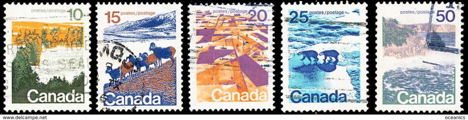 Canada (Scott No. 594-98 - Paysage / Landscape) (o) Perf. 12.5 X 12.0 Série / Set - Used Stamps