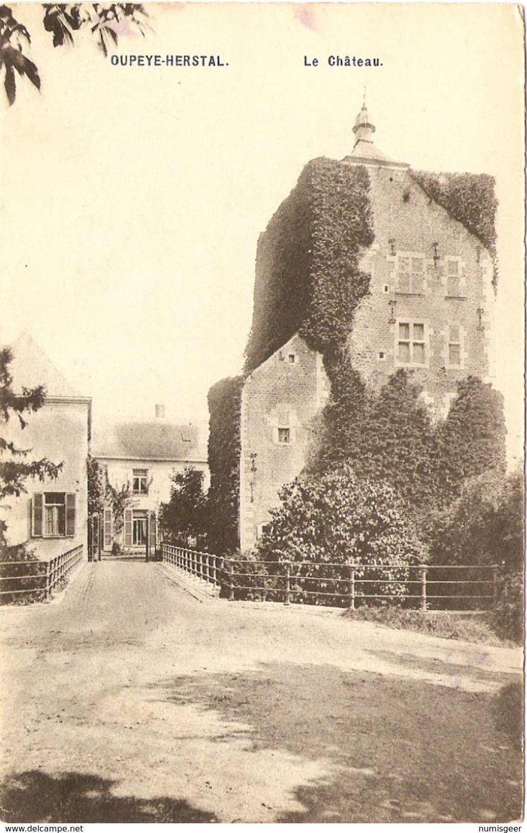 OUPEYE - HERSTAL  ---  Le Château - Oupeye