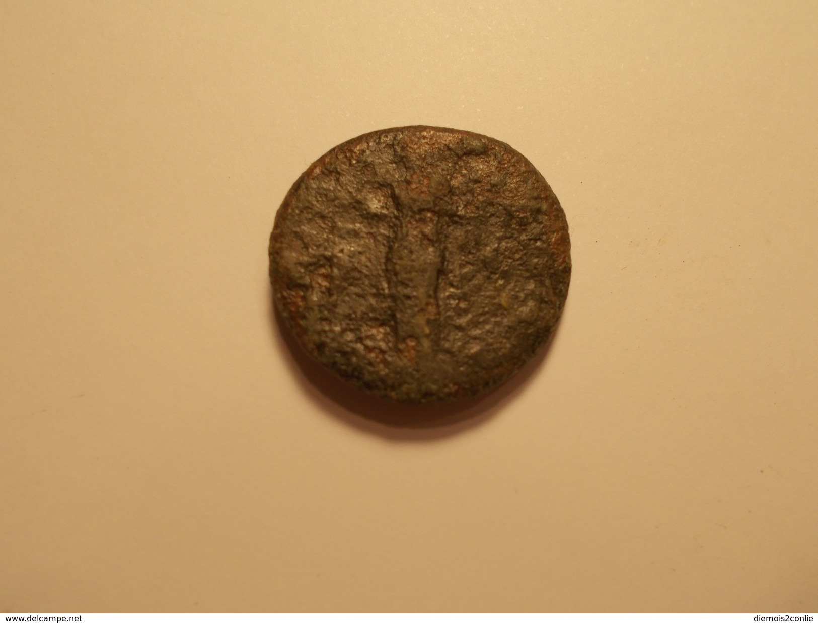 Piece Monnaie ROMAINE Antique Ancienne à Définir (3/4) - Autres & Non Classés