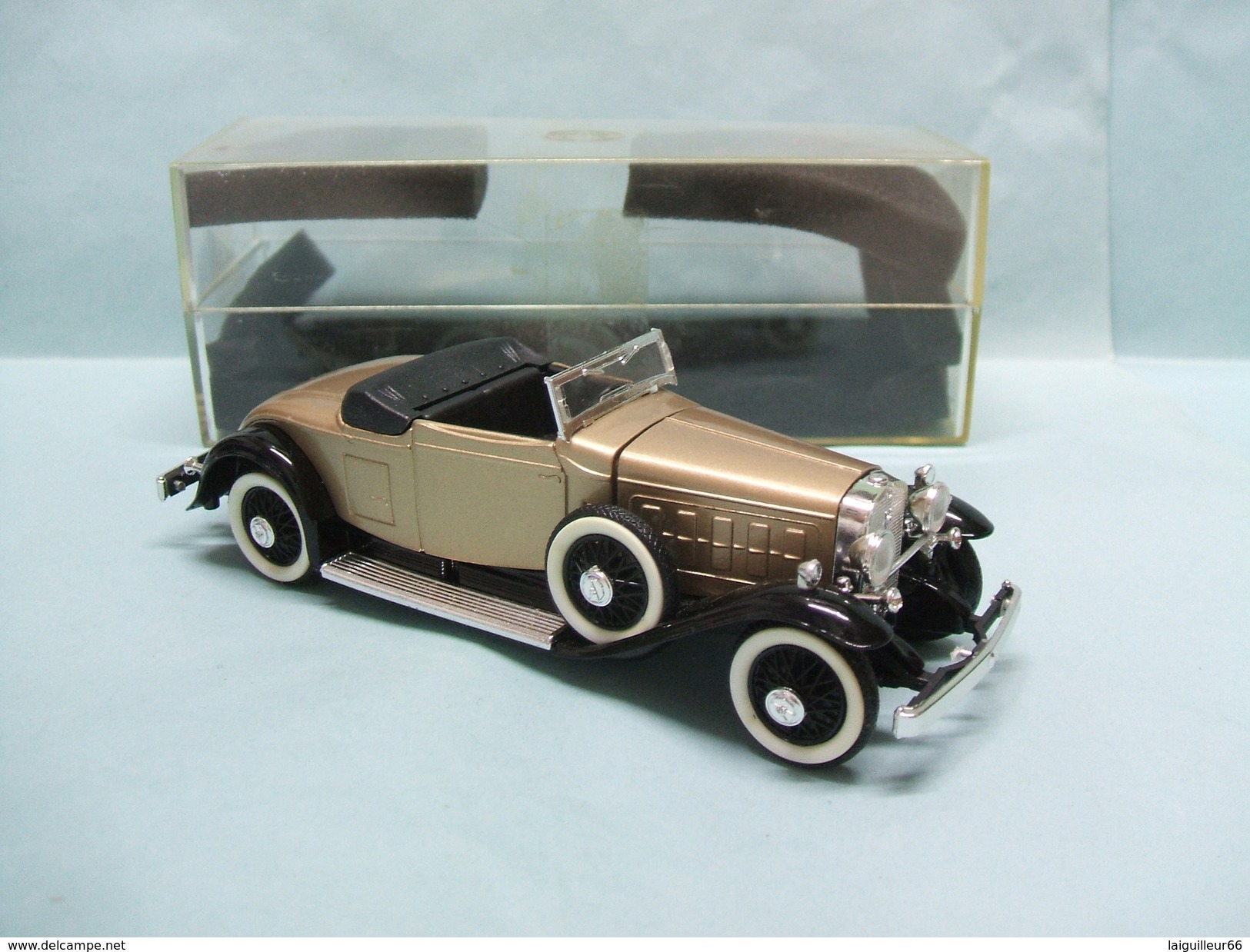 Rio - CADILLAC V16 1931 Cabriolet Doré Métallisé BO 1/43 - Rio