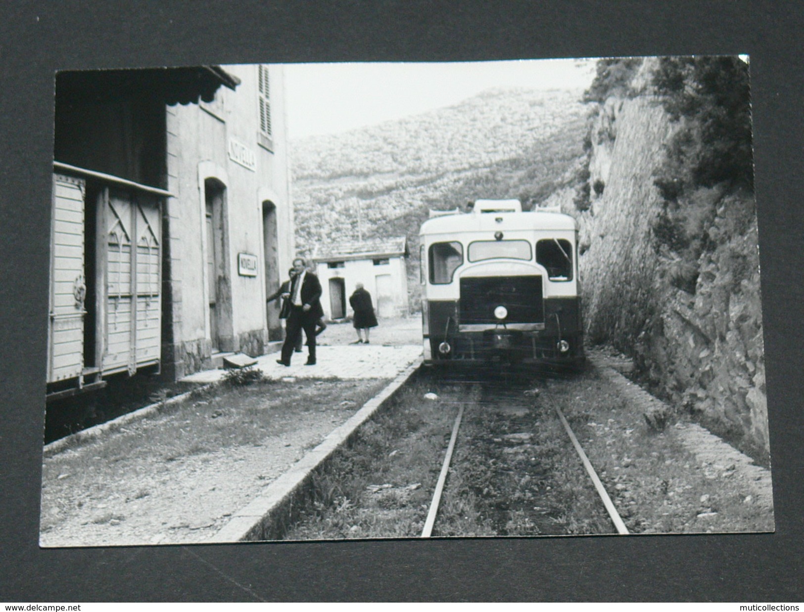 GARE DE  NOVELLA / ARDT  CALVI  1950 / AUTORAIL CALVI  /15X11 CM/ SERIE 64  VUE 7 / CLICHE BAZIN - Trains