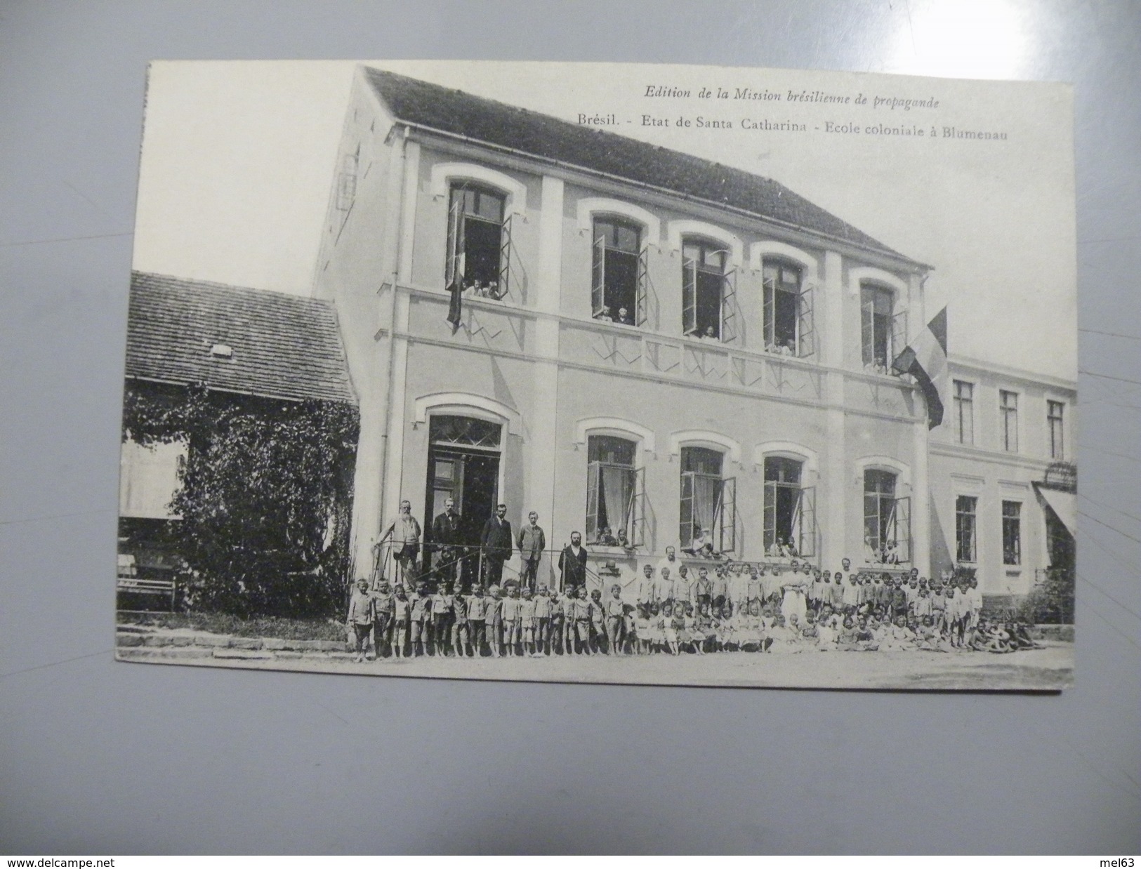 A438. CPA..BRESIL. Etat De Santa Catharina. Ecole Coloniale à Blumenau.  Beau Plan Animé. Non écrite - Brasilia