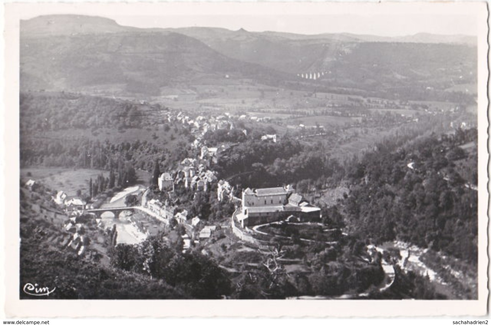 12. Pf. SAINT-LAURENT-D'OLT. Son Panorama - Autres & Non Classés