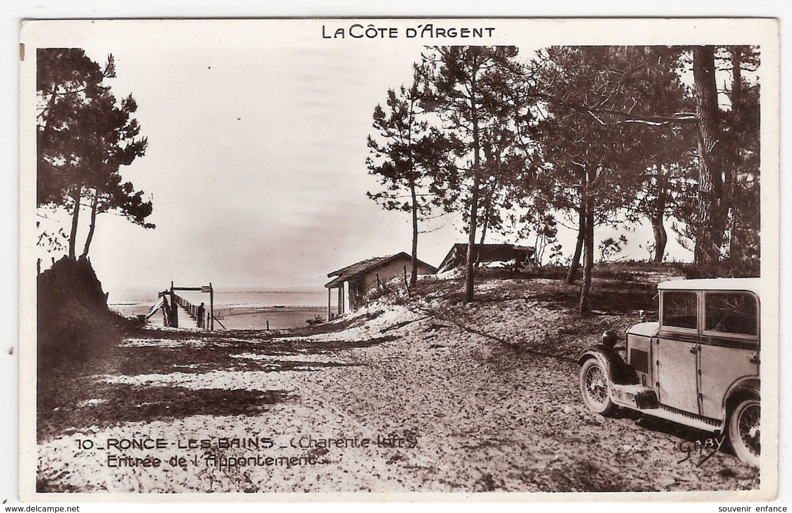 CP Ronce Les Bains Entrée De L'Appontement Vieille Voiture 17 Charente Maritime - Autres & Non Classés