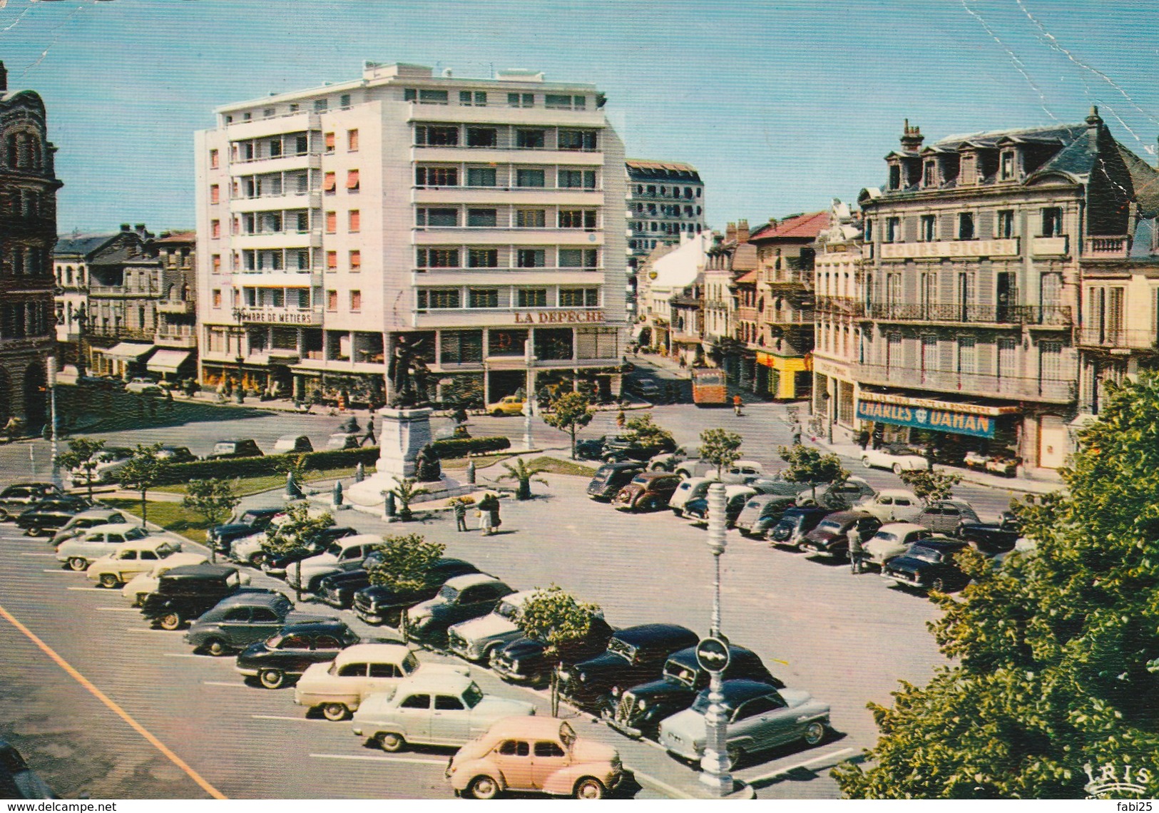 TARBES LA PLACE DE VERDUN - Tarbes