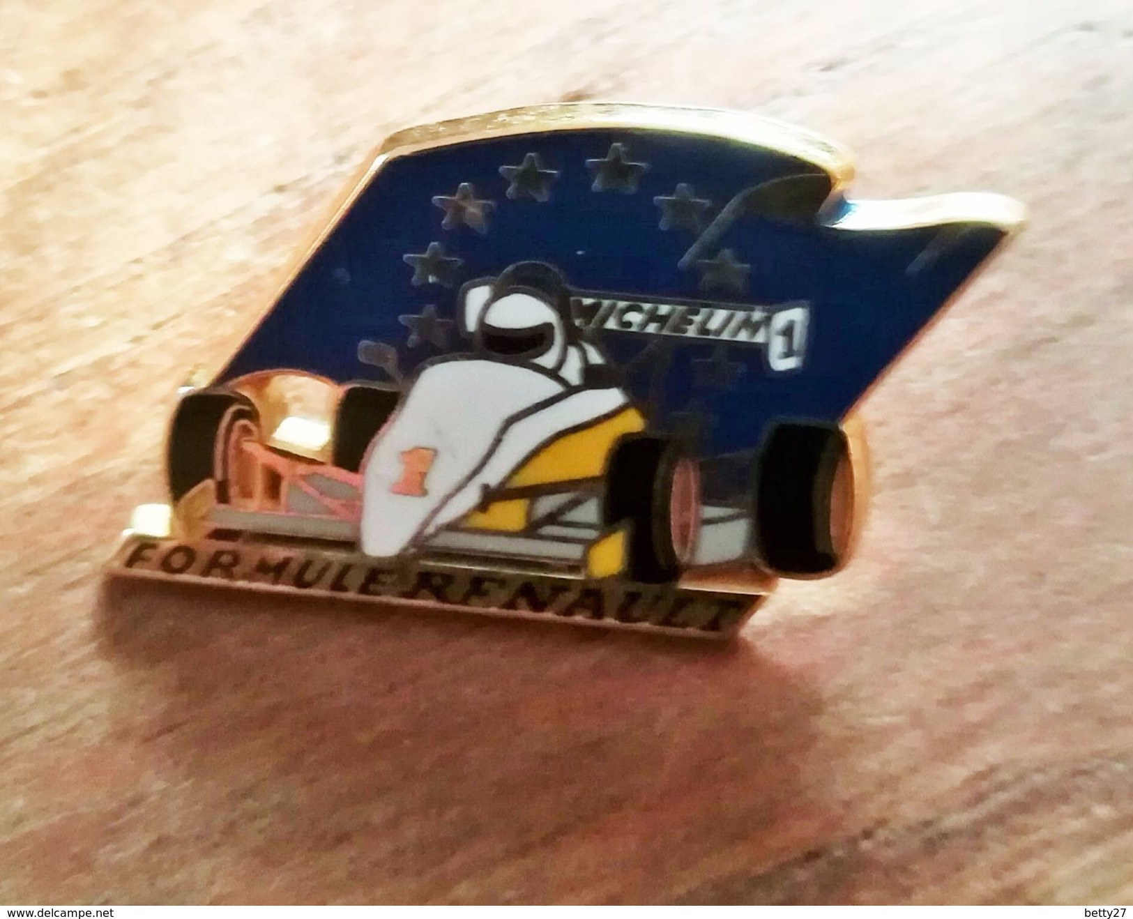 Pin's AUTOMOBILE  RENAULT FORMULE    F1      VOITURE DE COURSE   / ARTHUS BERTRAND         P8+ - Renault