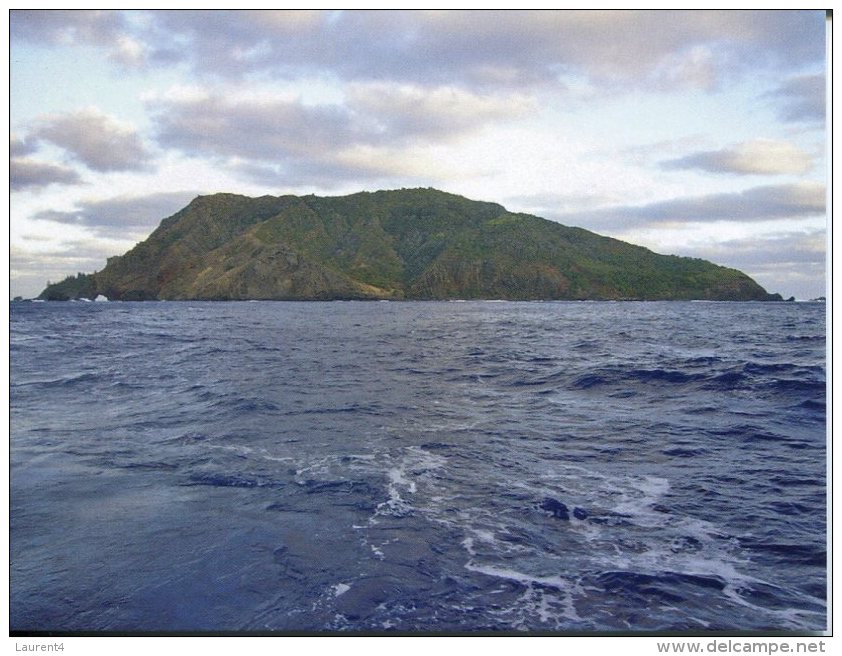 Pitcairn Island View From The East - Pitcairneilanden