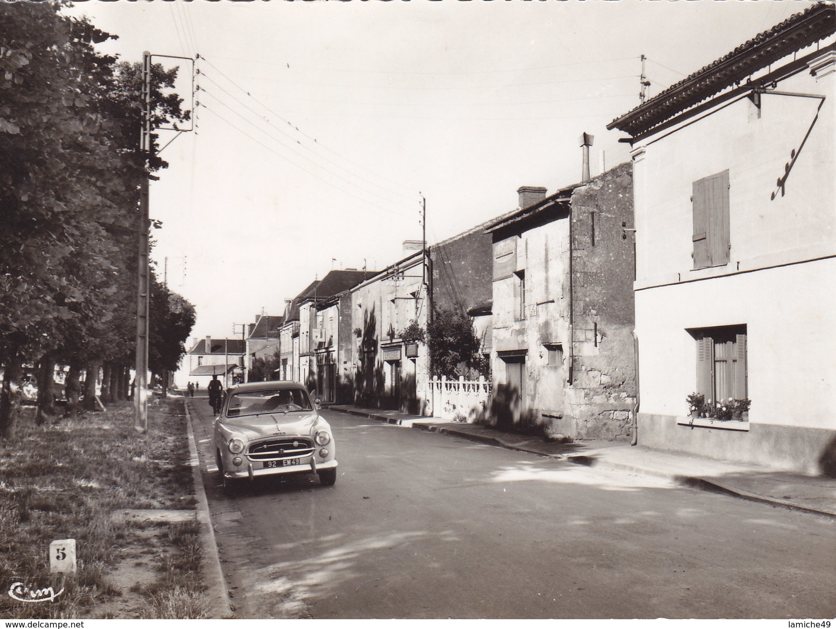 SAINT-MARTIN De SANZAY Rue Principale  CPSM Circulée ( Peugeot 403 ) - Autres & Non Classés