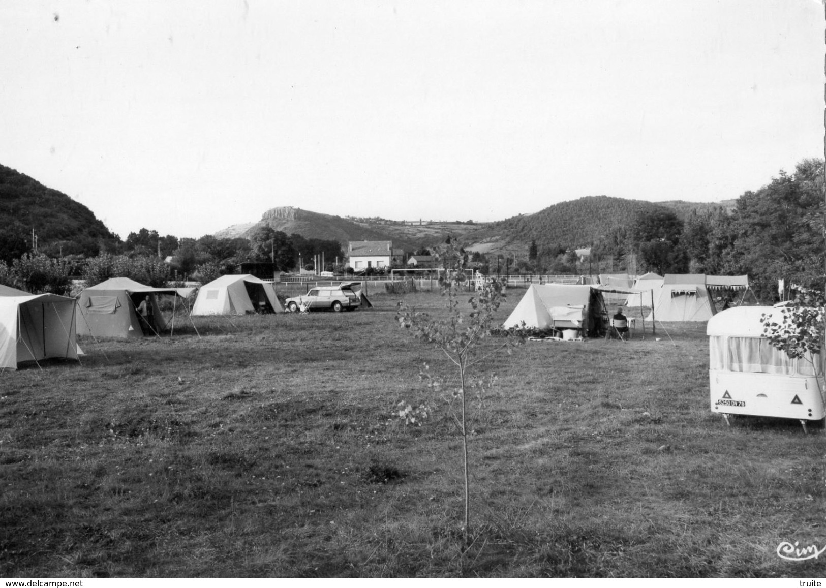 MASSIAC CAMPING ET STADE COURCELLES - Autres & Non Classés