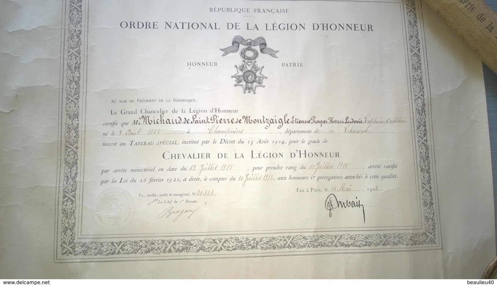 DIPLOME DE CHEVALIER DE LA LÉGION D'HONNEUR  DANS SON ÉTUI ATTRIBUÉ EN 1922 - Documents Historiques