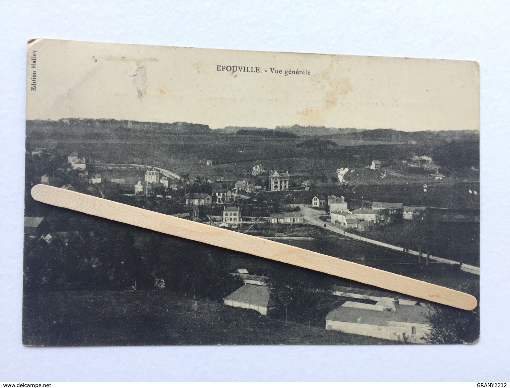 EPOUVILLE " Vue Gènèrale " Panorama ( Édit ,HALLEY) . - Non Classés