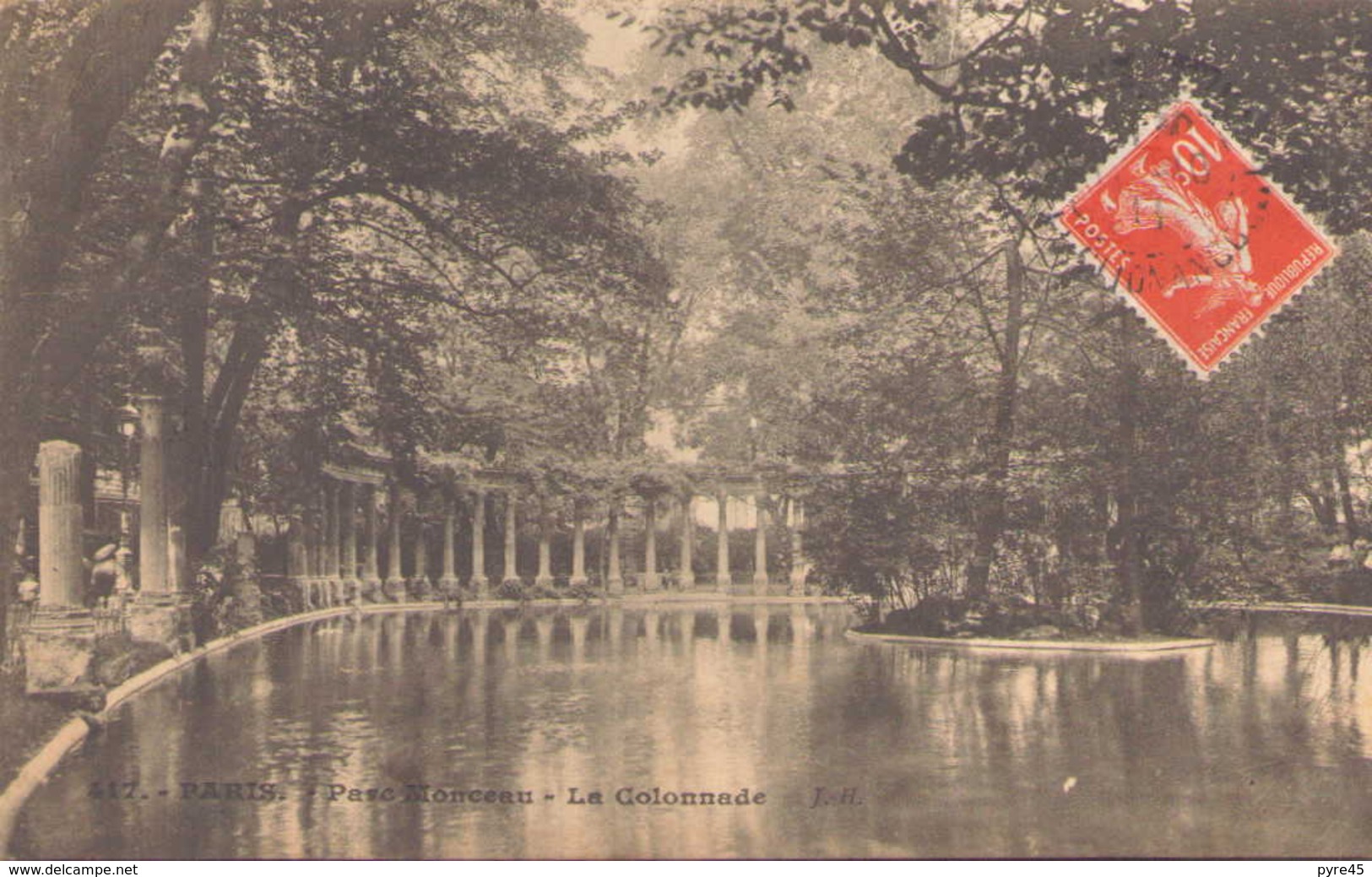 Paris Parc Monceau La Colonnade - Parks, Gardens