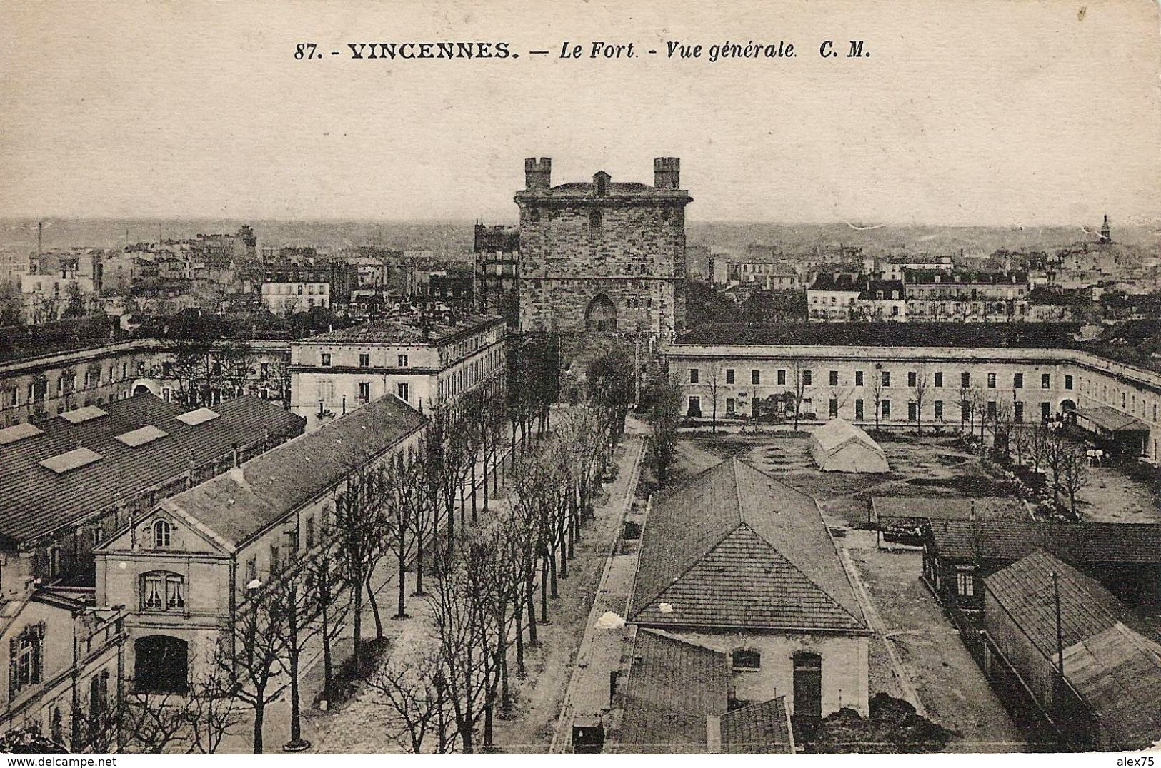 VINCENNES -- Le Fort - Vue Générale -- 1928 -- - Vincennes