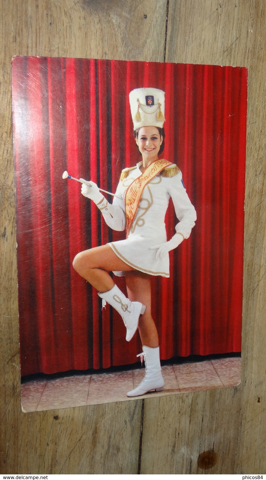 VALENCE LE HAUT : Maryvonne Berna, Majorette  ..................JV.........4549 - Valence