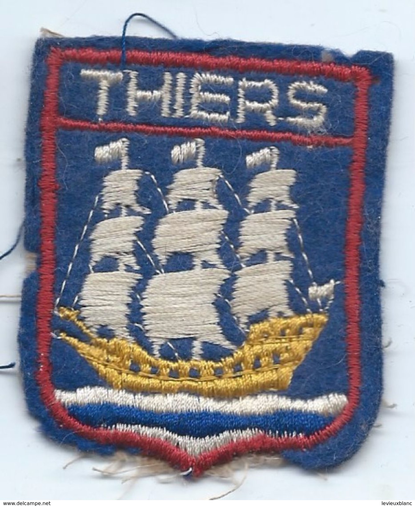 Écusson Tissu à Coudre Ancien/ Armoiries De Ville/Thiers / Puy De Dôme /années 60-70             ET165 - Patches