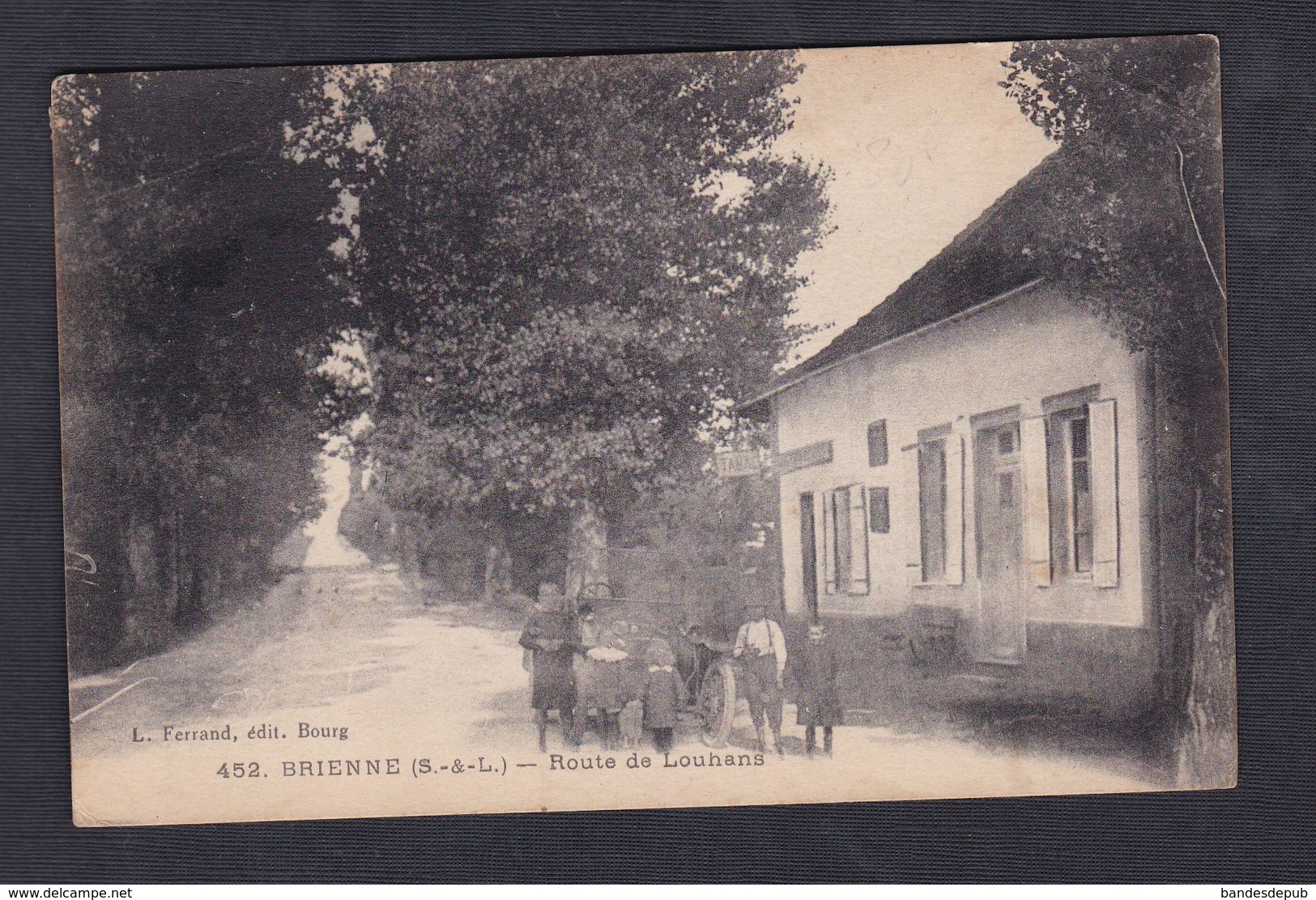 Vente Immediate Brienne (71) Route De Louhans ( Animée Ed. Ferrand) - Autres & Non Classés