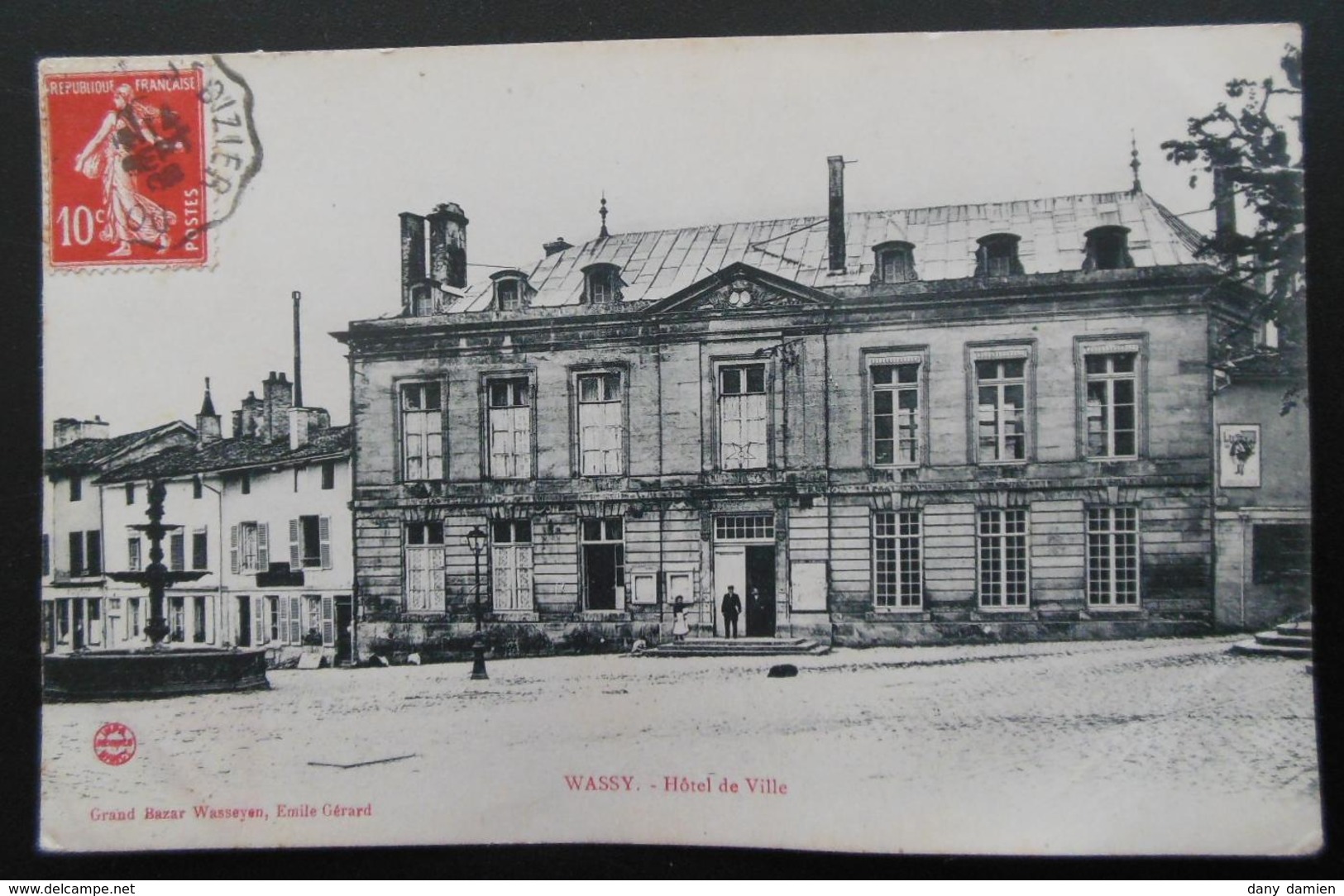 Carte Postale De Wassy - Hotel De Ville, Editée Par Le Grand Bazar Wasseyen, Emile Gérard - Wassy