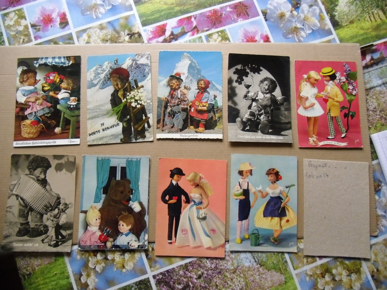 Lot N° 17 - 9 Cartes Enfantines (Peynet, ...) - 100 - 499 Cartes