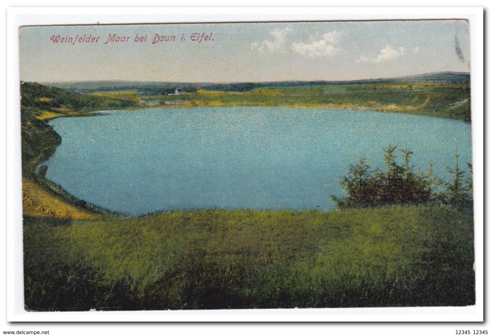 Weinfelder Maar Bei Daun I. Eifel - Daun