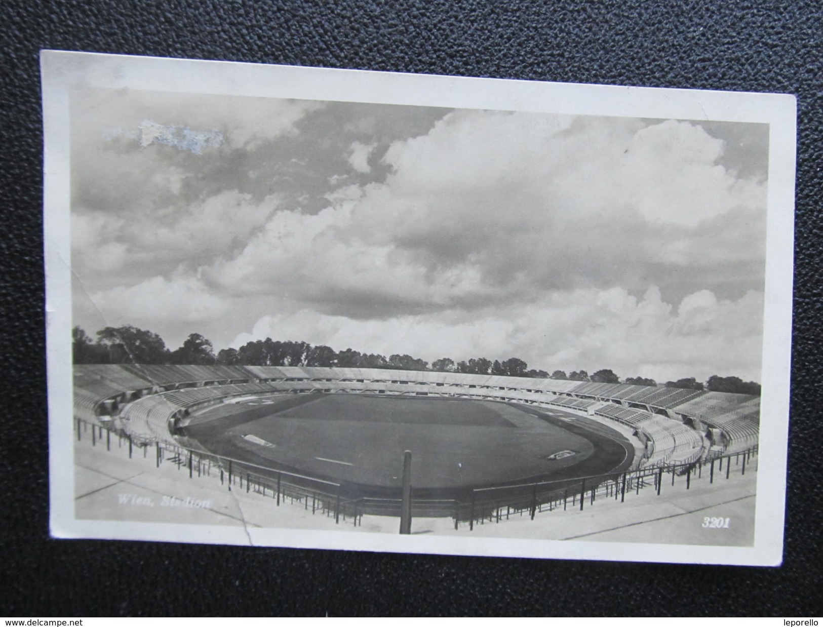 AK WIEN Stadion Stadium 1931 // D*25227 - Altri & Non Classificati