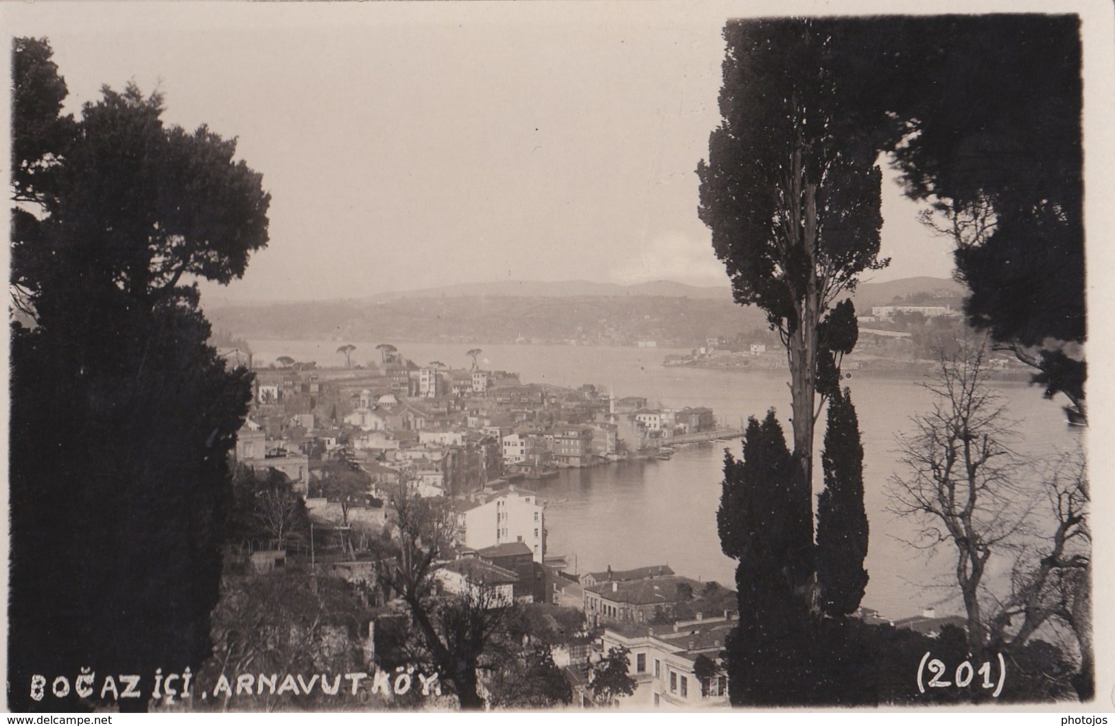 Carte Postale :   Turquie Istambul        Bocaz Ici Arnavutköy    N° 201 - Turkey