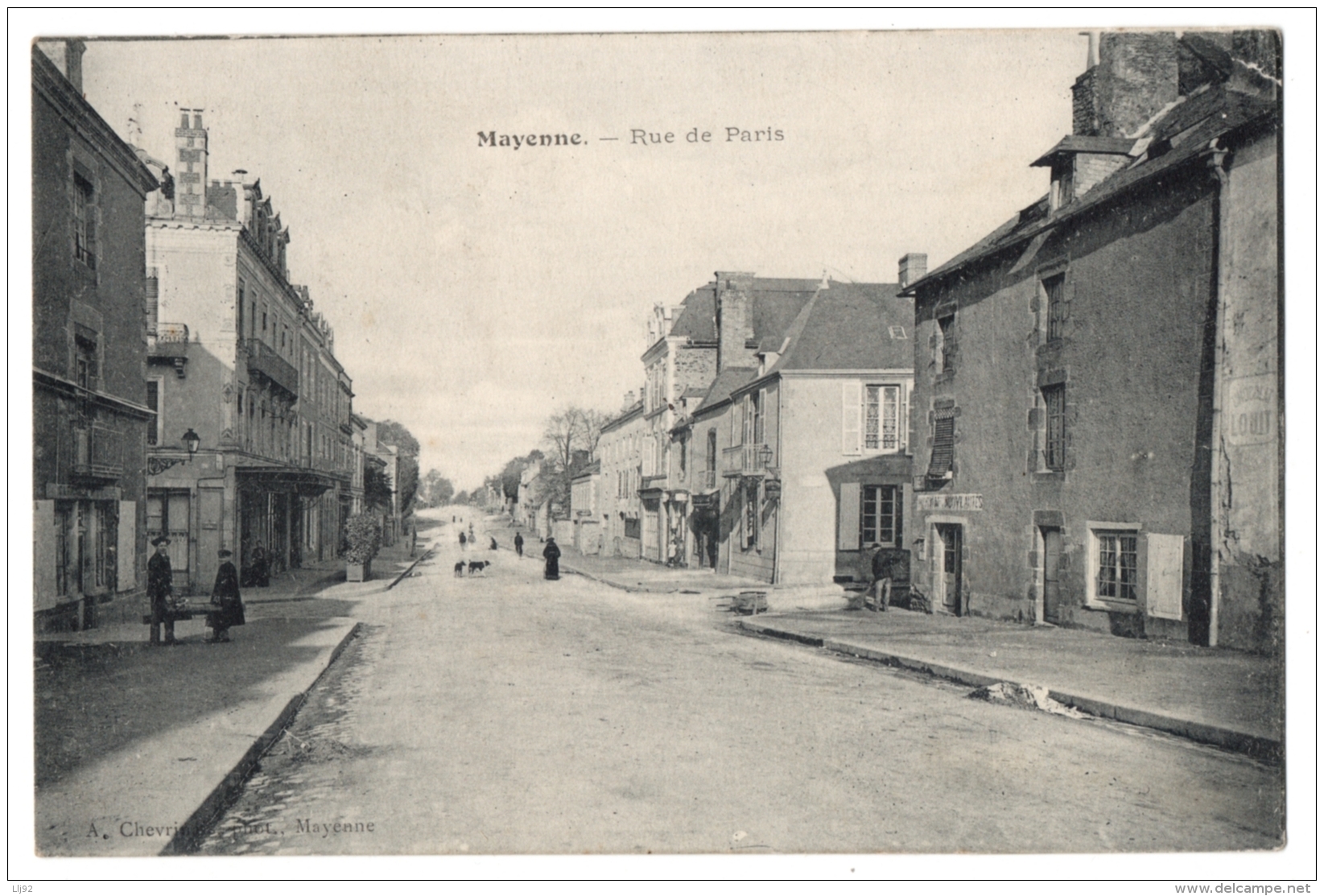 CPA 53 - MAYENNE (Mayenne) - Rue De Paris - Mayenne