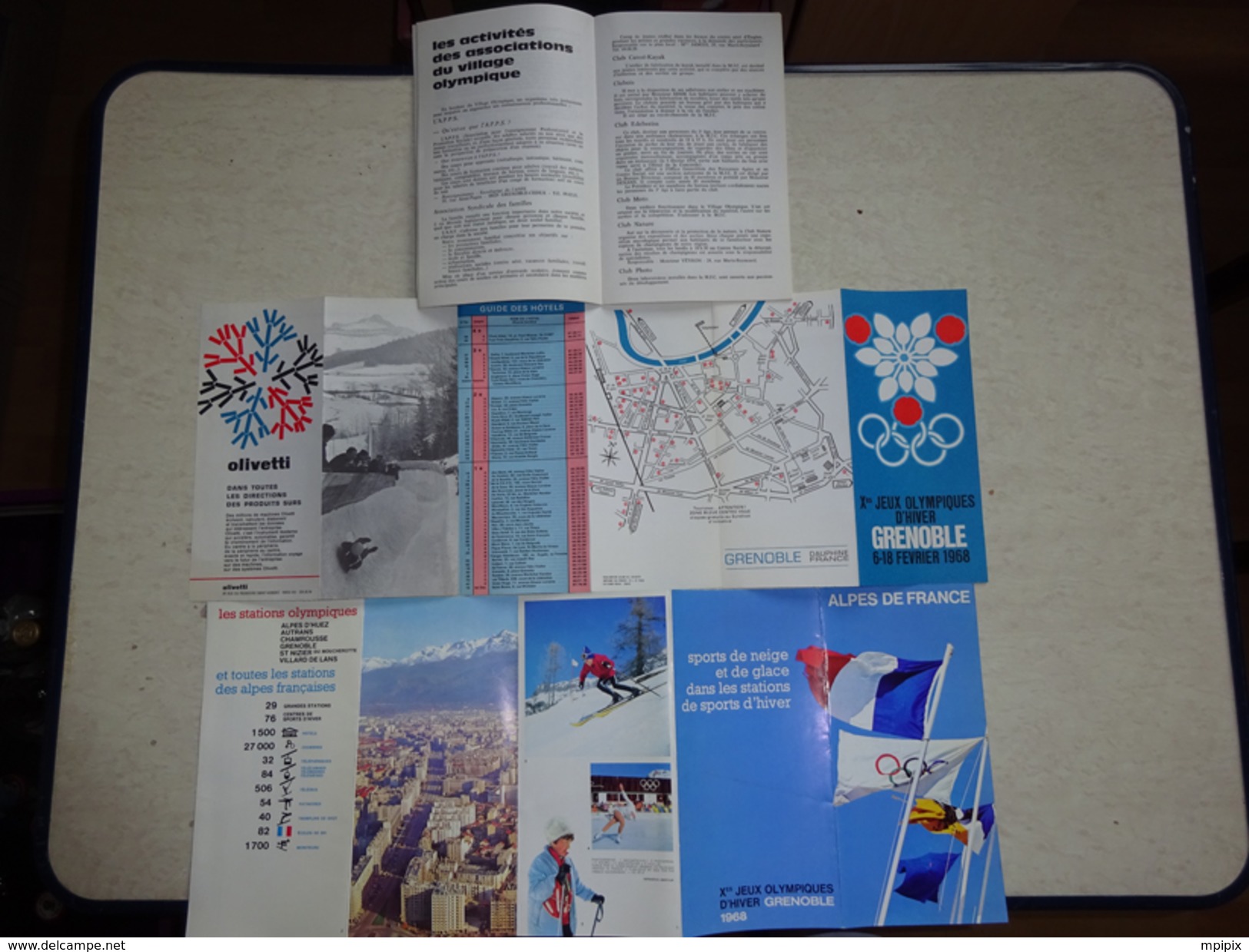 JO Jeux Olympiques Grenoble 68 Olympics Winter Games Programme Des épreuves Les Stations Notre Village Olympique - Kleding, Souvenirs & Andere