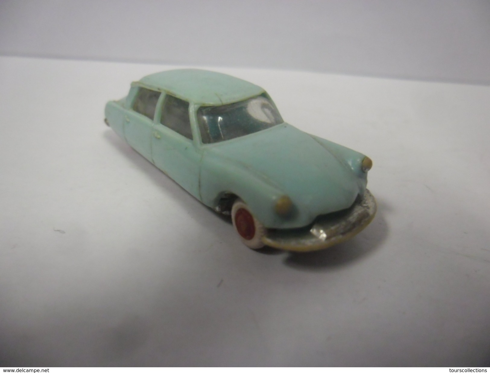 VINTAGE CITROEN DS 19 Couleur Bleu Pâle Marque Micro Miniatures De NOREV 1/86 ° 1/87 ° France N° 2 - Echelle 1:87