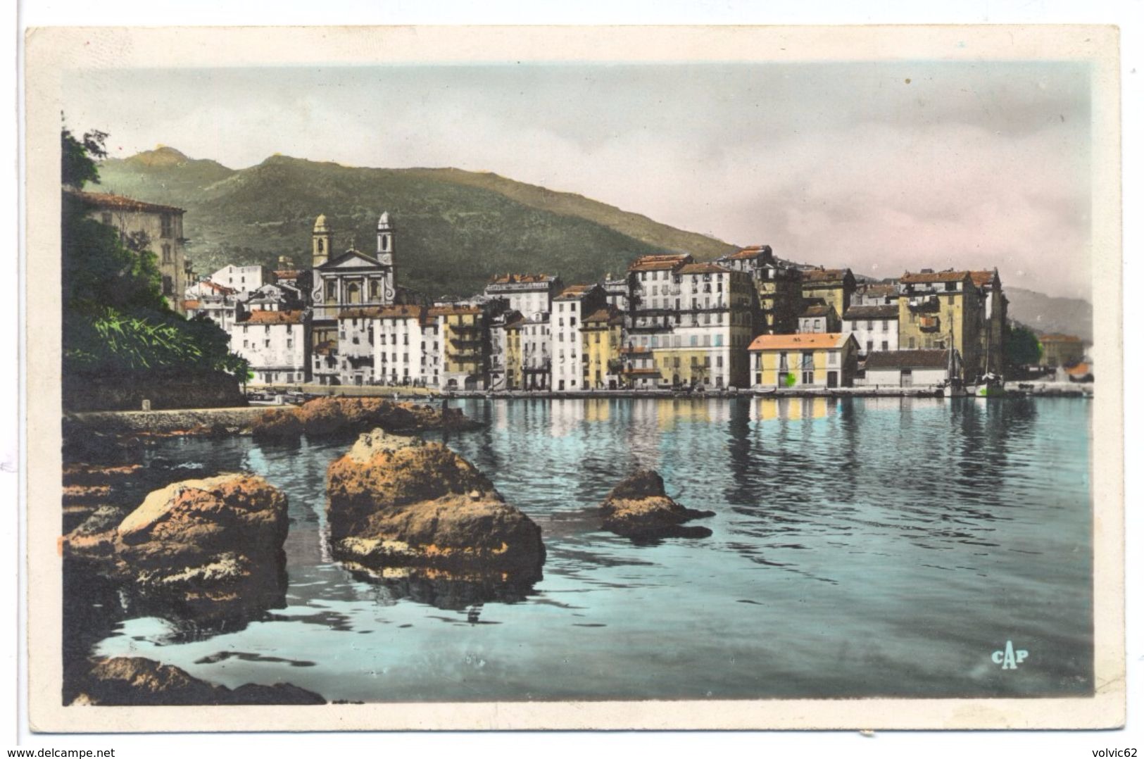 CPSM Bastia Le Vieux Port Et La Cathedrale - Bastia