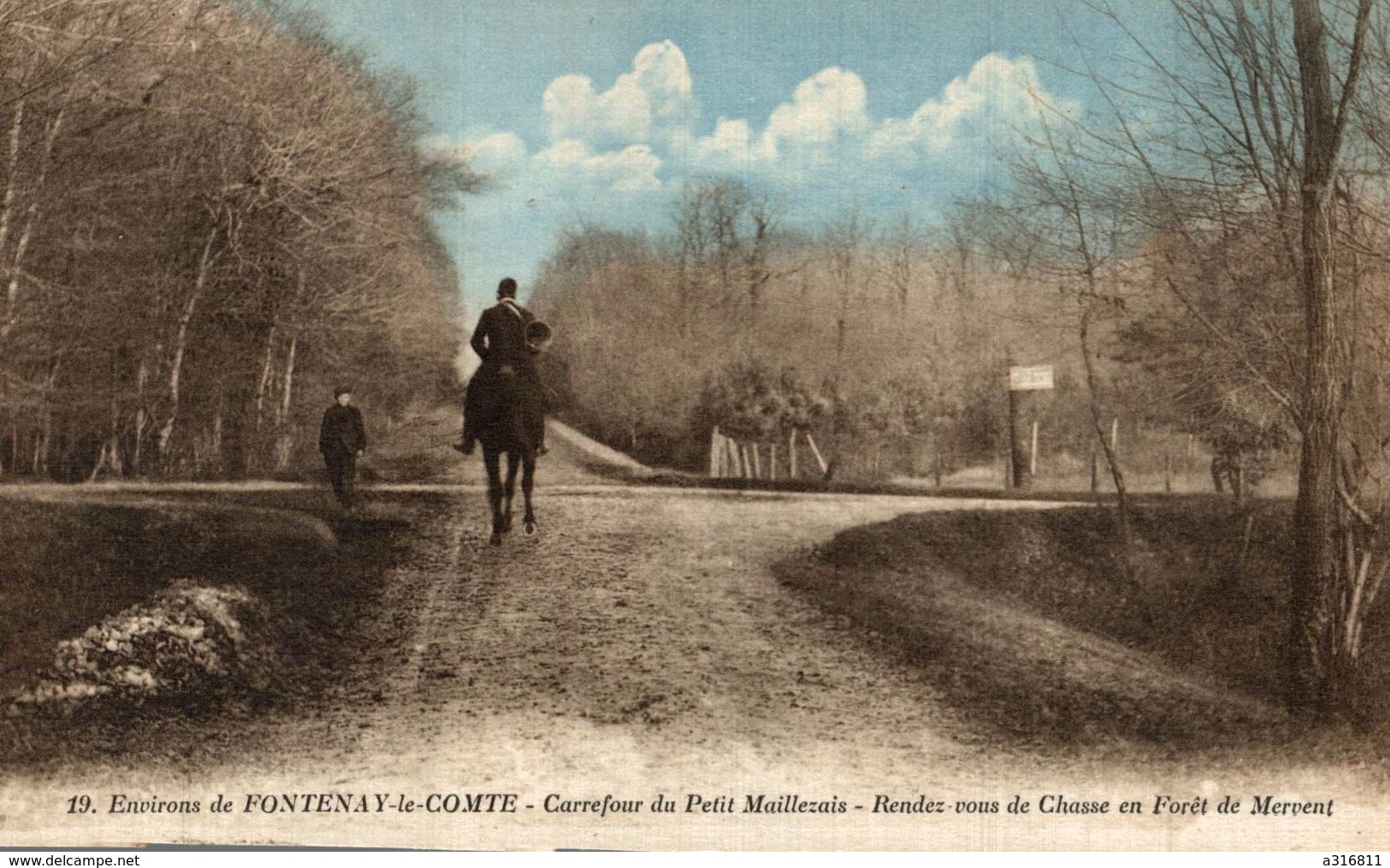 FONTENAY LE COMTE CARREFOUR DU PETIT MAILLEZAIS - Fontenay Le Comte